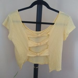 Bow open back t-shirt